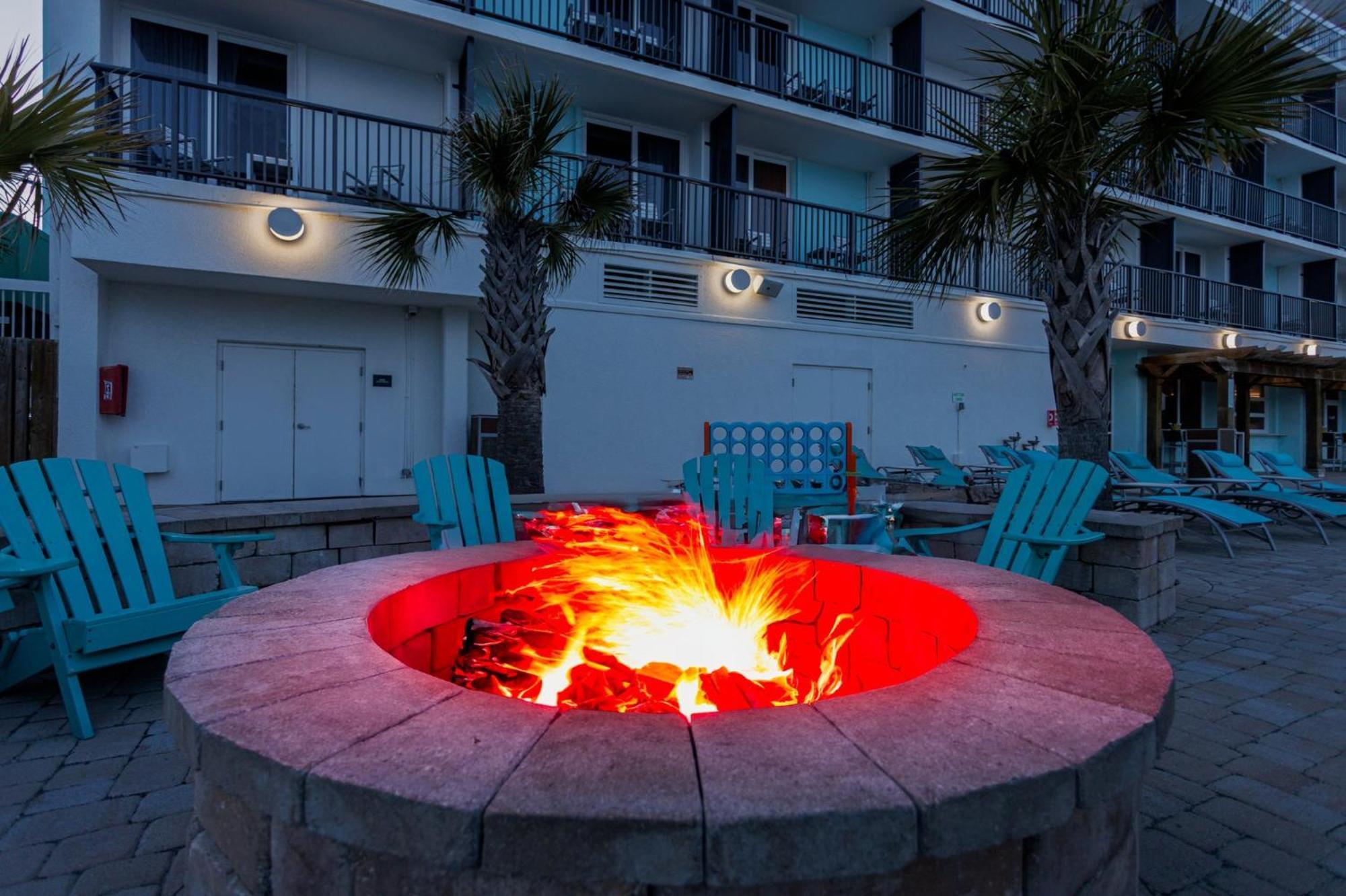 ฮอลิเดย์ อินน์ โอเชียนฟรอนต์ แอต เซิร์ฟไซด์ บีช Surfside Beach ภายนอก รูปภาพ