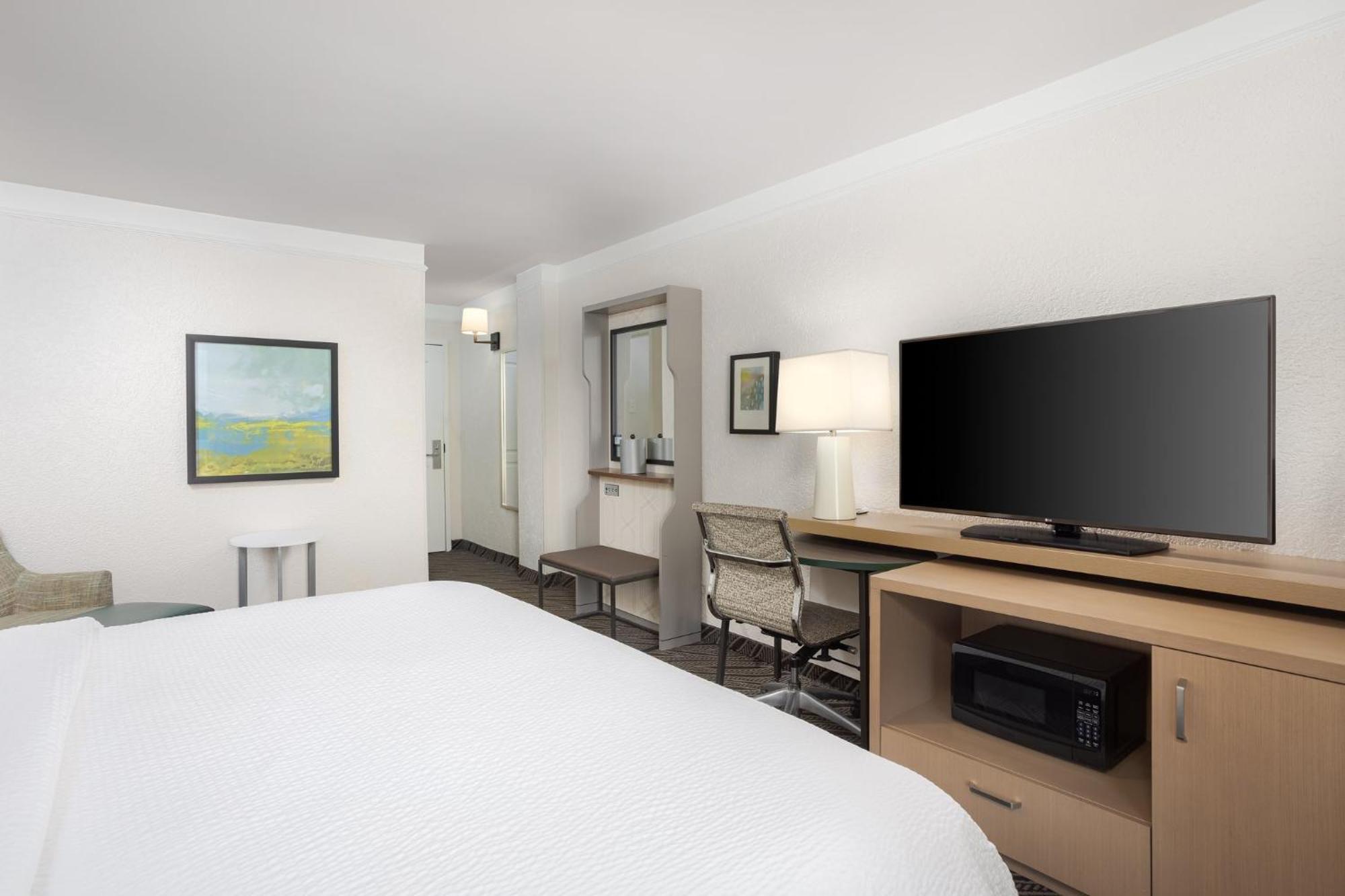 ฮอลิเดย์ อินน์ โอเชียนฟรอนต์ แอต เซิร์ฟไซด์ บีช Surfside Beach ภายนอก รูปภาพ